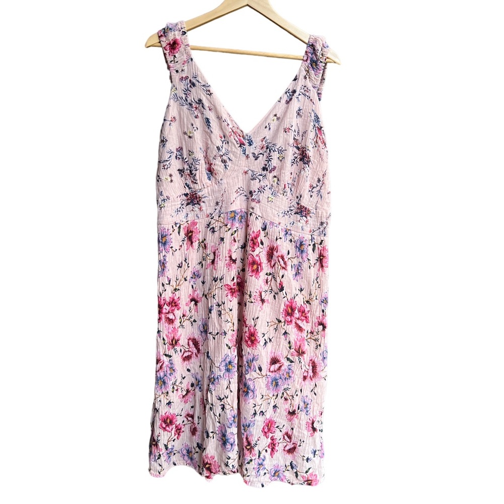 Wonderly gauzy cotton floral print on peachy pink background wide straps size 2X
